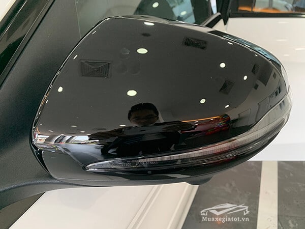 guong chieu hau ngoai xe mercedes c300 amg 2019 muaxegiatot vn 14 - Mercedes C300 AMG 2022: đánh giá xe, giá bán & hình ảnh