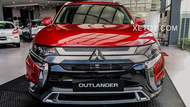 dau xe mitsubishi outlander 2020 2 0 cvt premium mau do muaxegiatot vn - Đánh giá xe Mitsubishi Outlander 2021 – Mẫu Crossover gia đình giá tốt nhất hiện nay