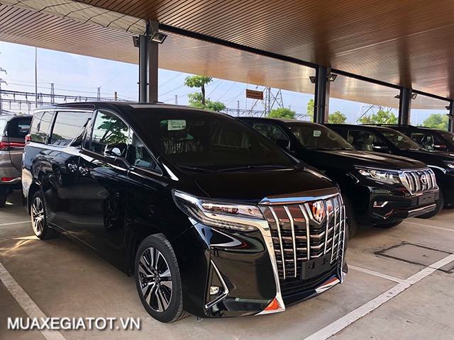 Đánh giá xe Toyota Alphard 2021 – “Chuyên cơ mặt đất” gây sốt thị trường xe hơi Việt Nam